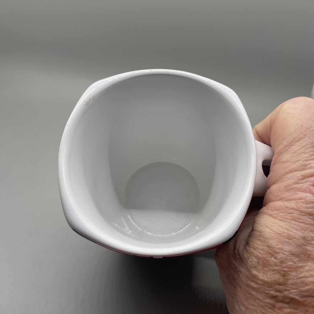 Disney Minnie Mouse "Shhh.. I'm Taking a Time-Out" Red/White Coffee Mug No Spoon - Picture 6 of 6